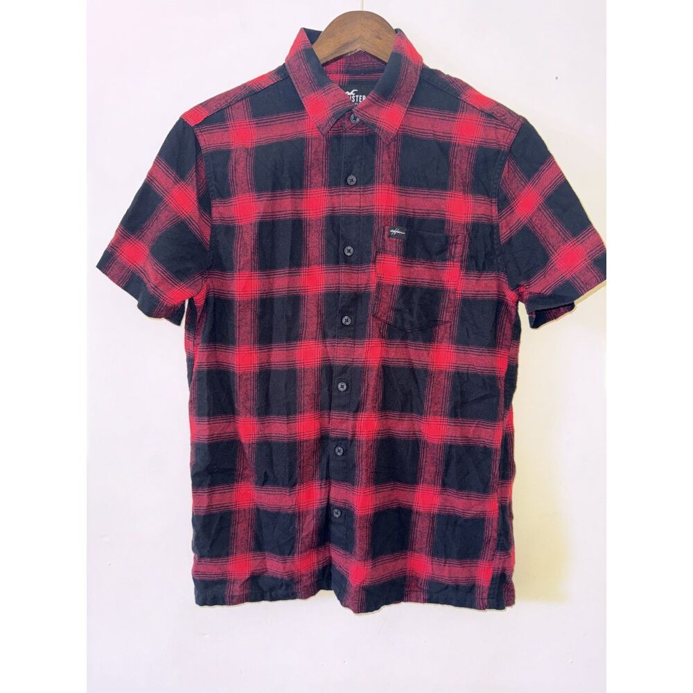 Hollister Men’s Plaid Flannel Shirt Small Red Black Short Sleeve Cotton - Picture 1 of 10